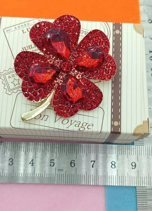 Broche, marque: Montre.fr, état: Très bon état, 5,00 €, 5,95 € Protection acheteurs (Pro) incluse