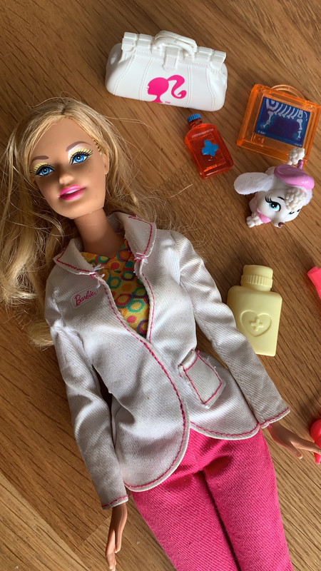 Barbie Vétérinaire et Accessoires