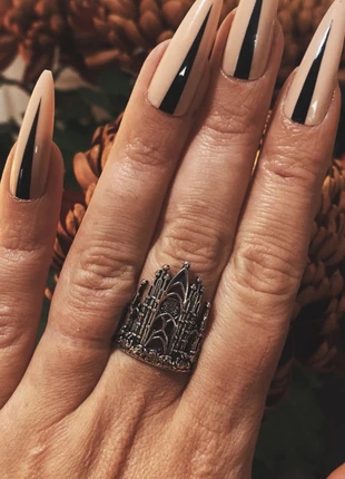 Bague cathédrale, marke: Inconnu, zustand: Sehr gut, größe: Größenverstellbar, 8,00 €, 9,10 € inklusive Vinted-Käuferschutz