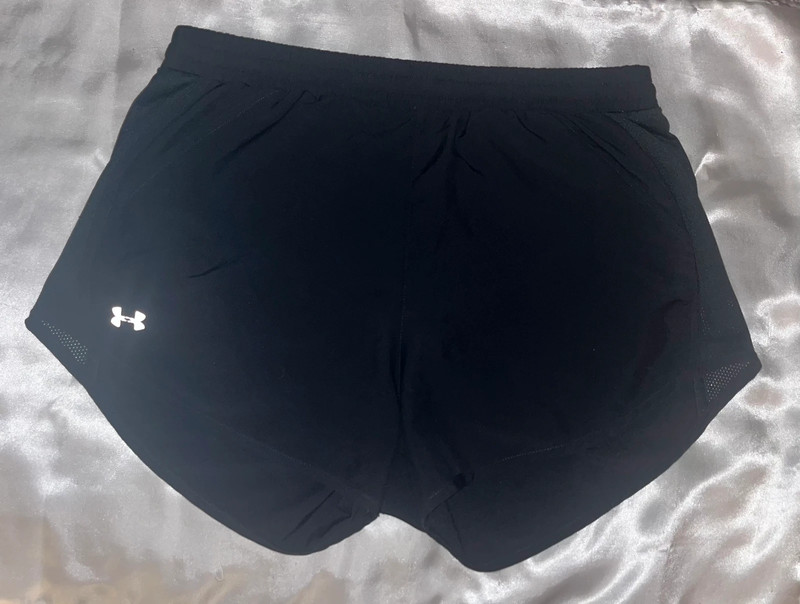 Under Armour workout shorts size M 4