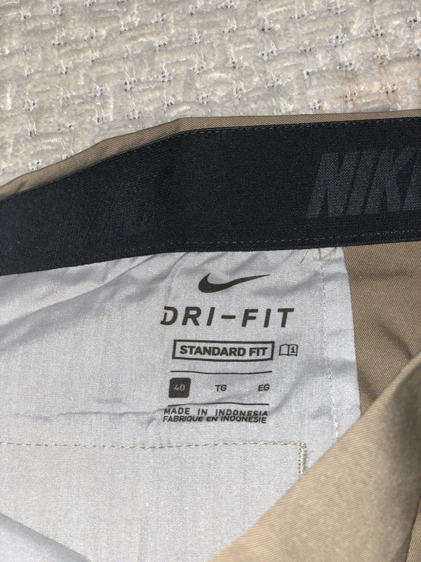 Nike Men’s Golf Shorts- Size 40 4