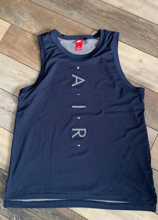 Débardeur Nike air, brand: Nike Air, condizioni: Ottime, taglia: XL, €16.00, €17.50 include la Protezione acquisti