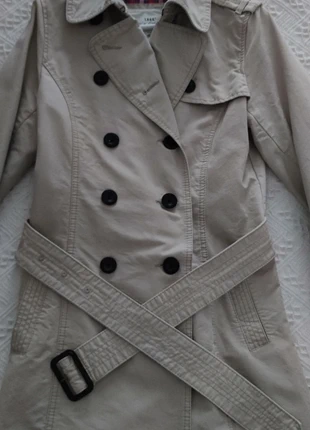 Trench-coat H&M beige - taille 34 - Neuf, merk: H&M, staat: Nieuw zonder prijskaartje, maat: XS / 34 / 6, € 15,00, € 16,45 inclusief Kopersbescherming