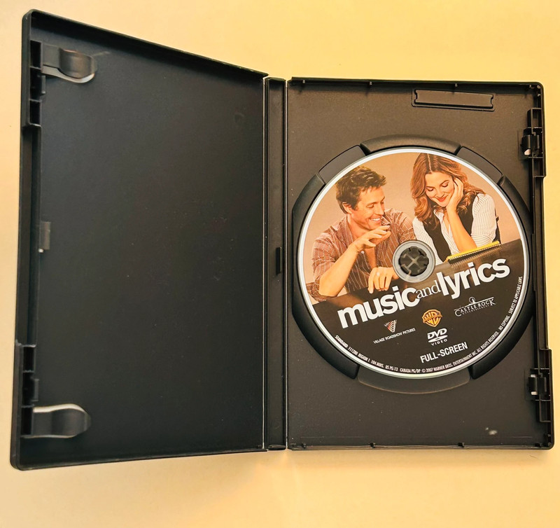 Music & Lyrics- Hugh Grant/Drew Barrymore DVD 2