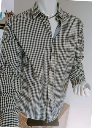 Chemise Tommy Hilfiger taille L 100%coton, marque: Tommy Hilfiger, état: Très bon état, taille: L, 11,30 €, 12,57 € Protection acheteurs incluse