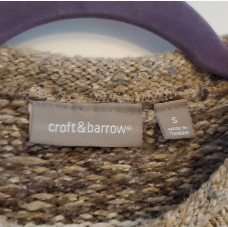 Croft and Barrow knit Sweater 3