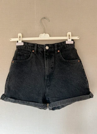 Zara denim short zwart 34, marque: Zara, état: Bon état, taille: XS / 34 / 6, 6,00 €, 7,00 € Protection acheteurs incluse