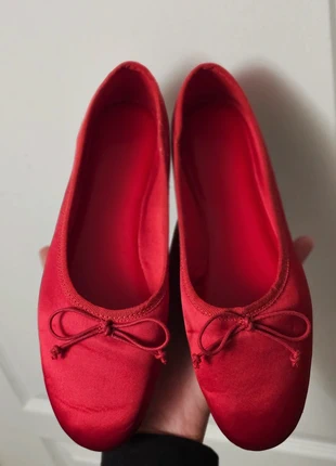 Ballerine H&M taille 37, marque: H&M, état: Très bon état, taille: 37, 3,00 €, 3,85 € Protection acheteurs incluse