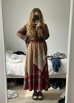 jupe longue patchwork à carreaux rouge et dentelle #097, marque: Cabane d'Automne, état: Très bon état, taille: M / 38 / 10, 46,99 €, 50,04 € Protection acheteurs incluse