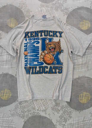 Vintage 1996 Kentucky Wildcats NCAA Champions T-Shirt Single Stitch Made in USA Cotton Source L, brand: American Vintage, condition: Very good, size: L, £25.00, £26.95 includes Buyer Protection