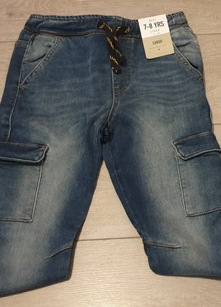 Jean 7-8 ans (REF41), marque: Primark, état: Neuf avec étiquette, taille: 7 ans / 122 cm, 13,00 €, 14,35 € Protection acheteurs incluse