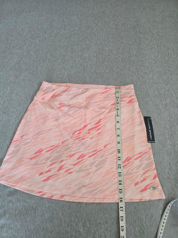 Tahari skort 2