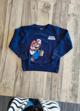 Pull Super Mario, marque: Super Mario, état: Très bon état, taille: 8 ans / 128 cm, 3,00 €, 3,85 € Protection acheteurs incluse