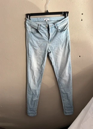 Jean clair LH – taille 36., marke: LH, zustand: Sehr gut, größe: S / 36 / 8, 5,00 €, 5,95 € inklusive Vinted-Käuferschutz