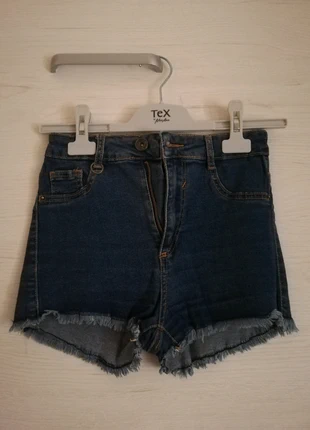 Pantalones vaqueros de Bershka , marca: Bershka, estado: Muito bom, tamanho: XS / 34 / 6, €1.90, €2.70 inclui Proteção do Comprador