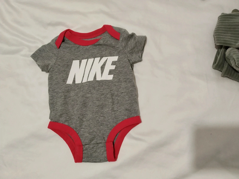 Baby clearance nike vest