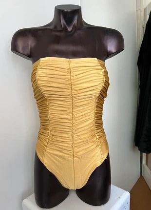 Swimsuit, merk: Gottex, staat: Goed, maat: M / 38 / 10, € 15,00, € 16,45 inclusief Kopersbescherming