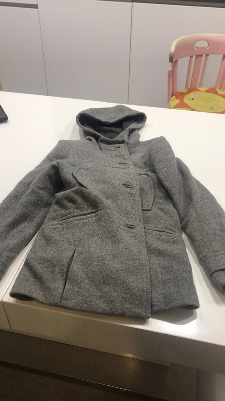 Trenka gris nina de Zara Kids Vinted