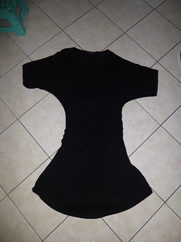 robe noir manche chauve souris ADOLFO dominguez taille 42