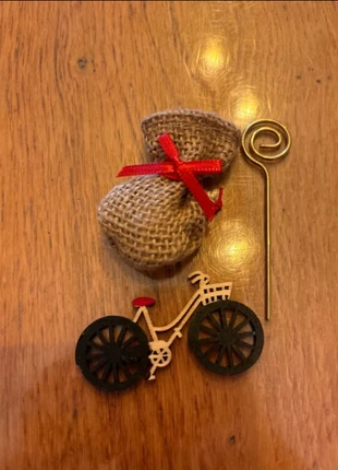 Sinterklaas setje pegdoll, état: Neuf sans étiquette, taille: 4 ans / 104 cm, 1,50 €, 2,28 € Protection acheteurs incluse