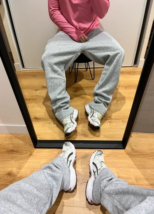 Jogging Large Gris, marque: sans marque, état: Neuf sans étiquette, taille: S, 25,00 €, 26,95 € Protection acheteurs incluse