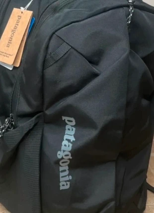 Sac à dos Patagonia noir 26 litres Taille 45/30,5/16,5 Neuf, marque: Patagonia, état: Très bon état, 44,00 €, 46,90 € Protection acheteurs incluse