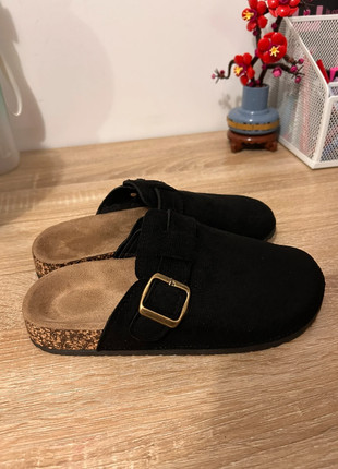 mules noires, marke: pas de marque, zustand: Sehr gut, größe: 37, 15,00 €, 16,45 € inklusive Vinted-Käuferschutz