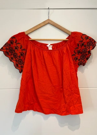 T-shirt vermillon H&M – Moderne, fleuri & impeccable (36), marque: H&M, état: Neuf sans étiquette, taille: S / 36 / 8, 8,00 €, 9,10 € Protection acheteurs incluse