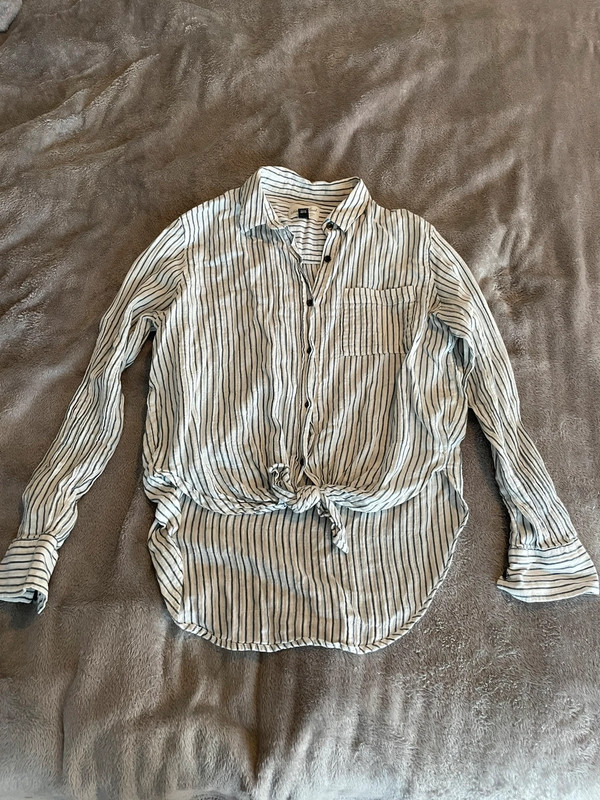 Universal Thread button down 1