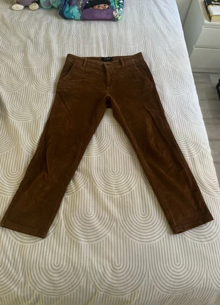 Trousers pana, marca: Lefties, estado: Nuevo sin etiquetas, tamaño: W31 | ES 41, 25,00 €, 26,95 € Protección al comprador incluida