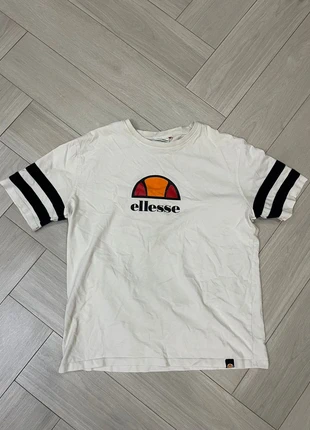 tshirt ellesse, brand: Ellesse, condizioni: Buone, taglia: S, €6.90, €7.95 include la Protezione acquisti