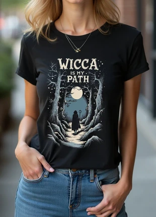 Camiseta Mujer Wicca is mi path. Negra de algodón, marca: Friki Factoría, estado: Muy bueno, tamaño: M / 38 / 10, 11,95 €, 13,25 € Protección al comprador Pro incluida