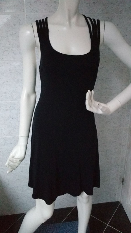 robe noire T 1 / ro 192 1