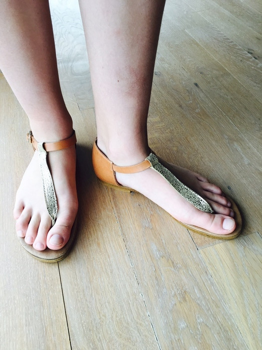 Sandales détail doré 4