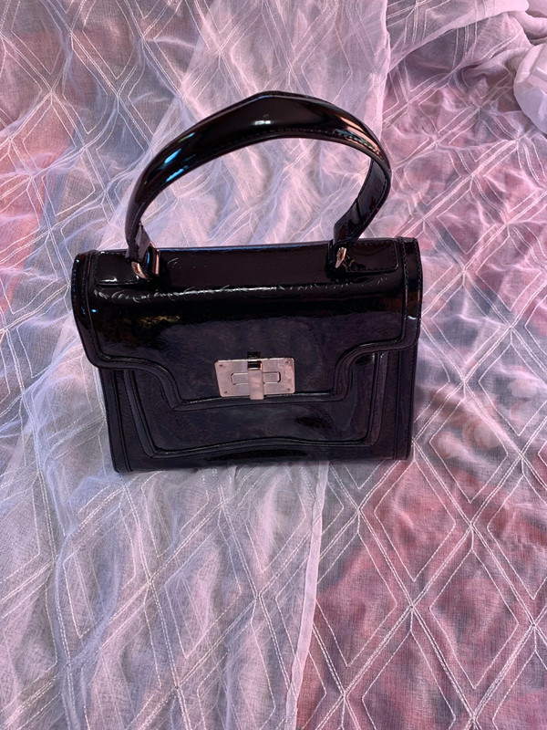 Simply Vera by Vera Wang Pewter Faux Patent Leather Satchel Handbag Purse 4