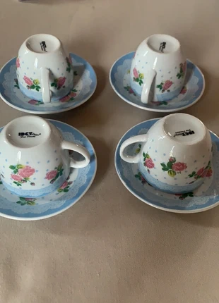 4 tazzine con piattino, marca: Top Vintage, estado: Nuevo con etiquetas, 7,00 €, 8,05 € Protección al comprador incluida