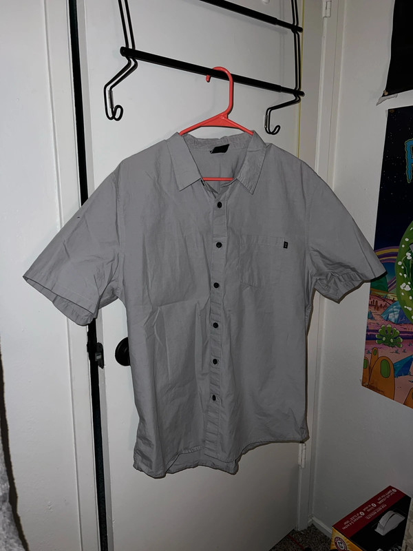 light gray XL Oakley button up shirt 2