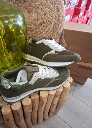 Baskets vert kaki en tissu MOOW : légères et tendance, marque: moow, état: Neuf avec étiquette, taille: 39, 38,00 €, 40,60 € Protection acheteurs (Pro) incluse