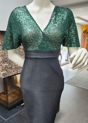 Robe noire et verte, brand: sans marque, condizioni: Ottime, taglia: S / IT 40 / EU 36, €7.00, €8.05 include la Protezione acquisti