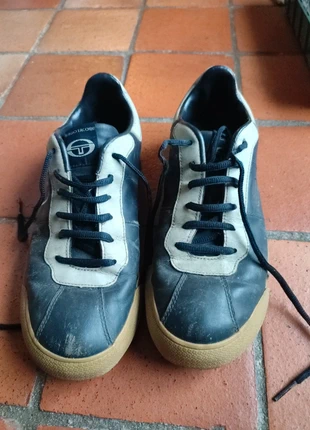 Baskets Sergio Tacchini 40, marque: Sergio Tacchini, état: Satisfaisant, taille: 40, 3,00 €, 3,85 € Protection acheteurs incluse