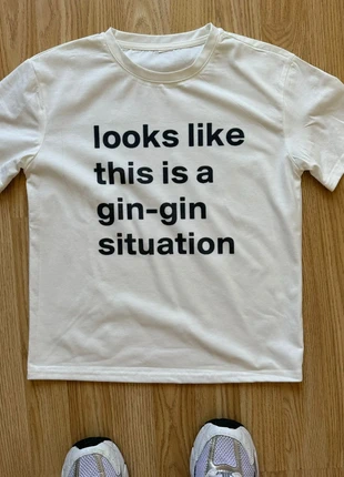 Looks like this is gin tee, brand: other, condition: Very good, size: S / UK 8-10, £17.50, £19.08 includes Buyer Protection