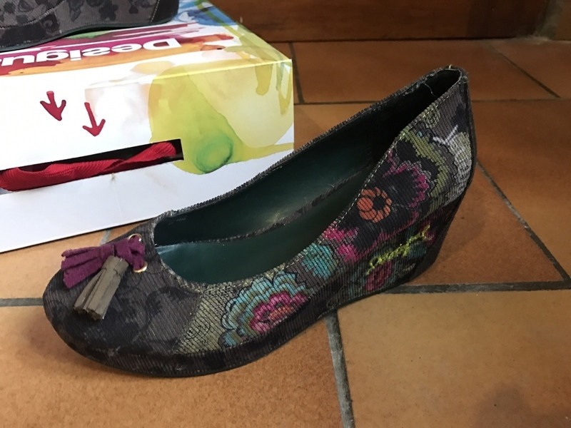 Chaussures type compensées en toile brodée, pointure 37, multicolore 3
