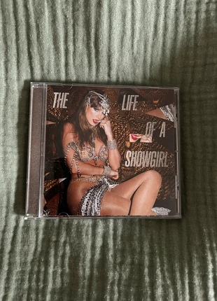 Taylor Swift The life of a show girl album, condition: New without tags, £9.00, £10.02 includes Buyer Protection