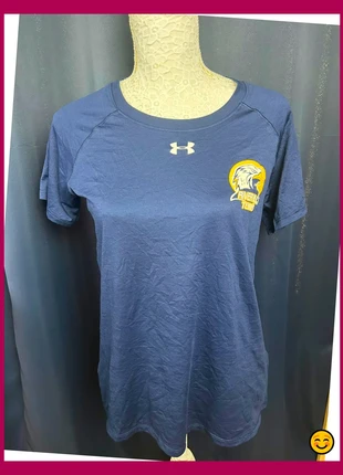 Haut de sport Under Armour bleu marine pour femme Taille M, brand: Under Armour, condition: Very good, size: M / 38 / 10, €11.00, €12.25 includes Buyer Protection Pro