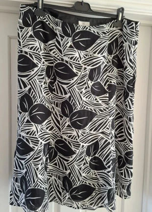 Ladies skirt - size 18, brand: CC Fashion, condition: Very good, size: XXXL / UK 28-30, £3.00, £3.85 includes Buyer Protection