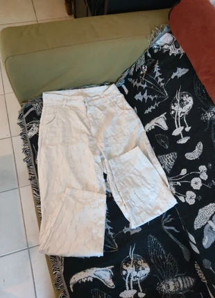 Pantalon blanc déchiré, marque: Made In Italy, état: Neuf sans étiquette, taille: L / 40 / 12, 8,00 €, 9,10 € Protection acheteurs incluse