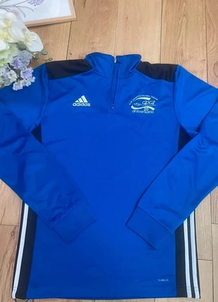Half zip adidas football bleu et noir T-S, marke: adidas, zustand: Sehr gut, größe: S, 10,00 €, 11,20 € inklusive Vinted-Käuferschutz