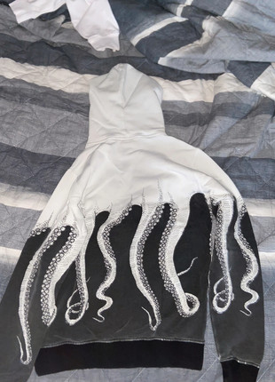 Octopus felpa 2025 bianca e nera