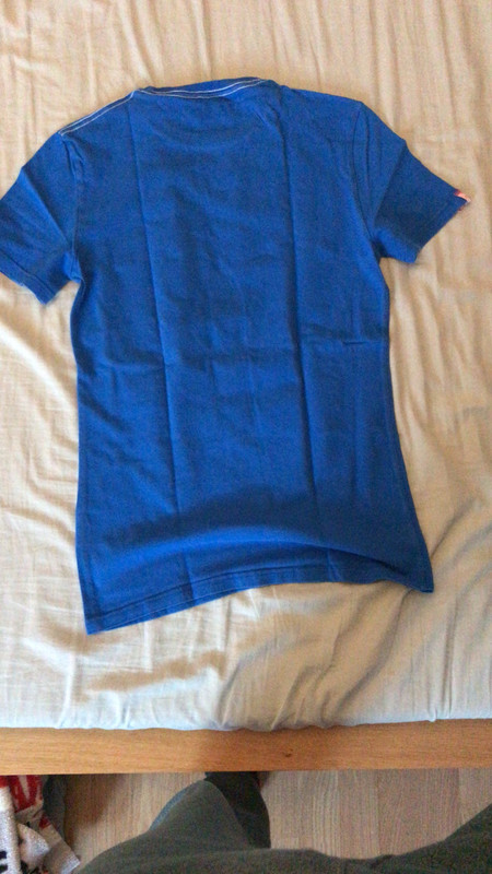T-shirt bleu superdry 2