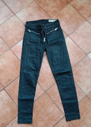 Pantaloni diesel super-skinny, marque: Diesel, état: Très bon état, taille: XS / 34 / 6, 20,00 €, 21,70 € Protection acheteurs incluse